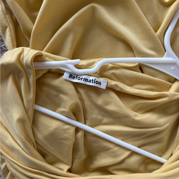 Reformation Cream/Yellow Midi Dress Off the Shoulder Size: 0 - Picture 4 of 8